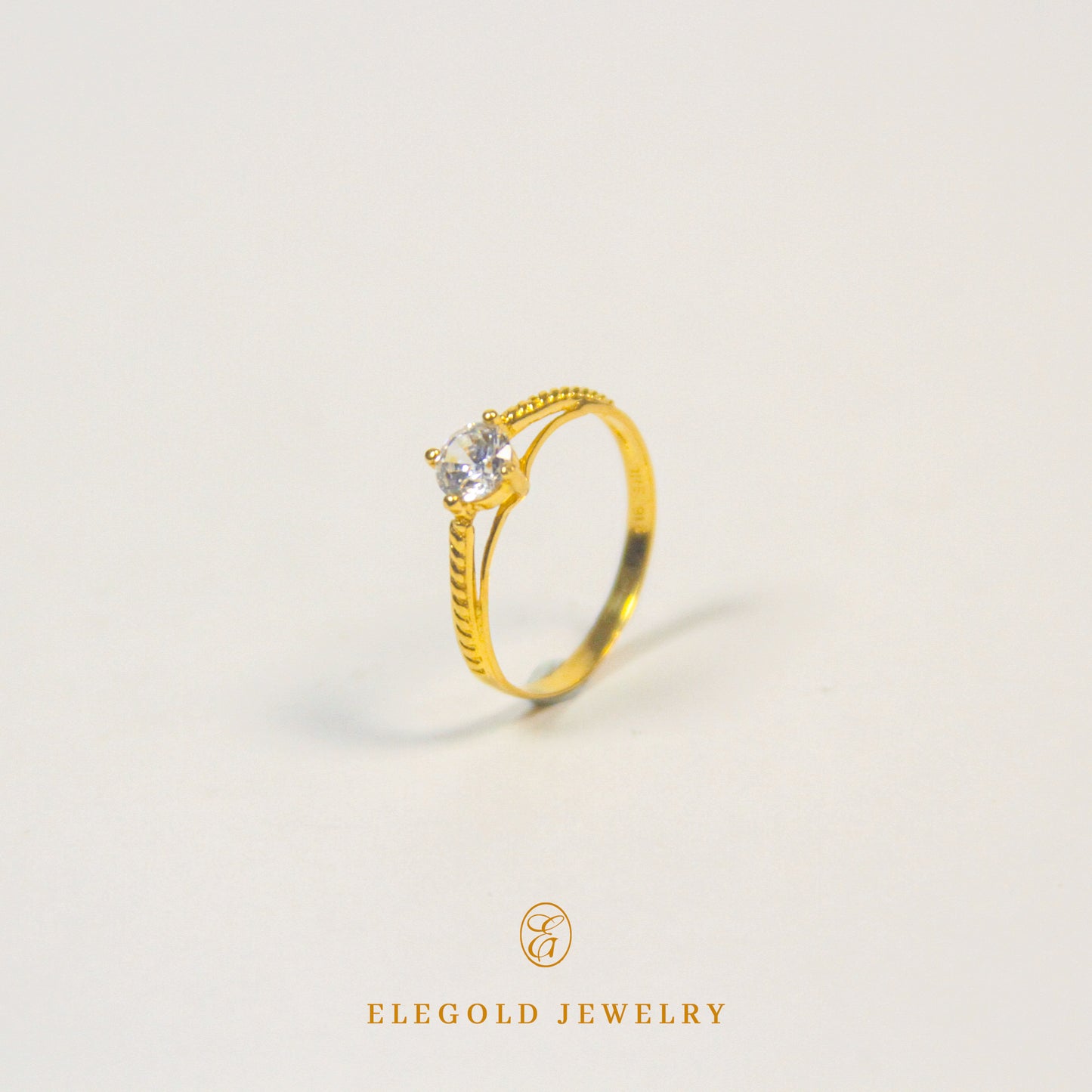 Elegold Split Side Stone CZ Stone Gold Ring