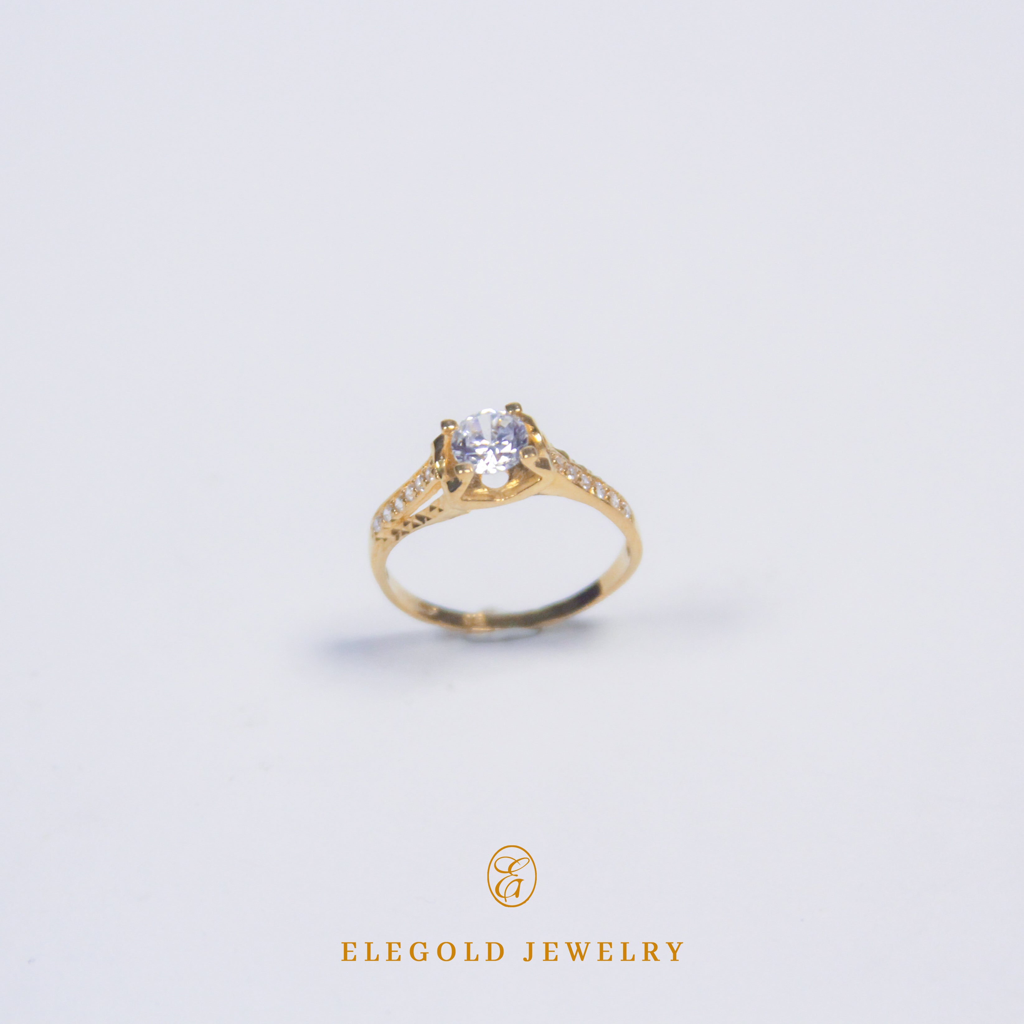 Elegold Fashion Solitaire CZ Stone Gold Ring