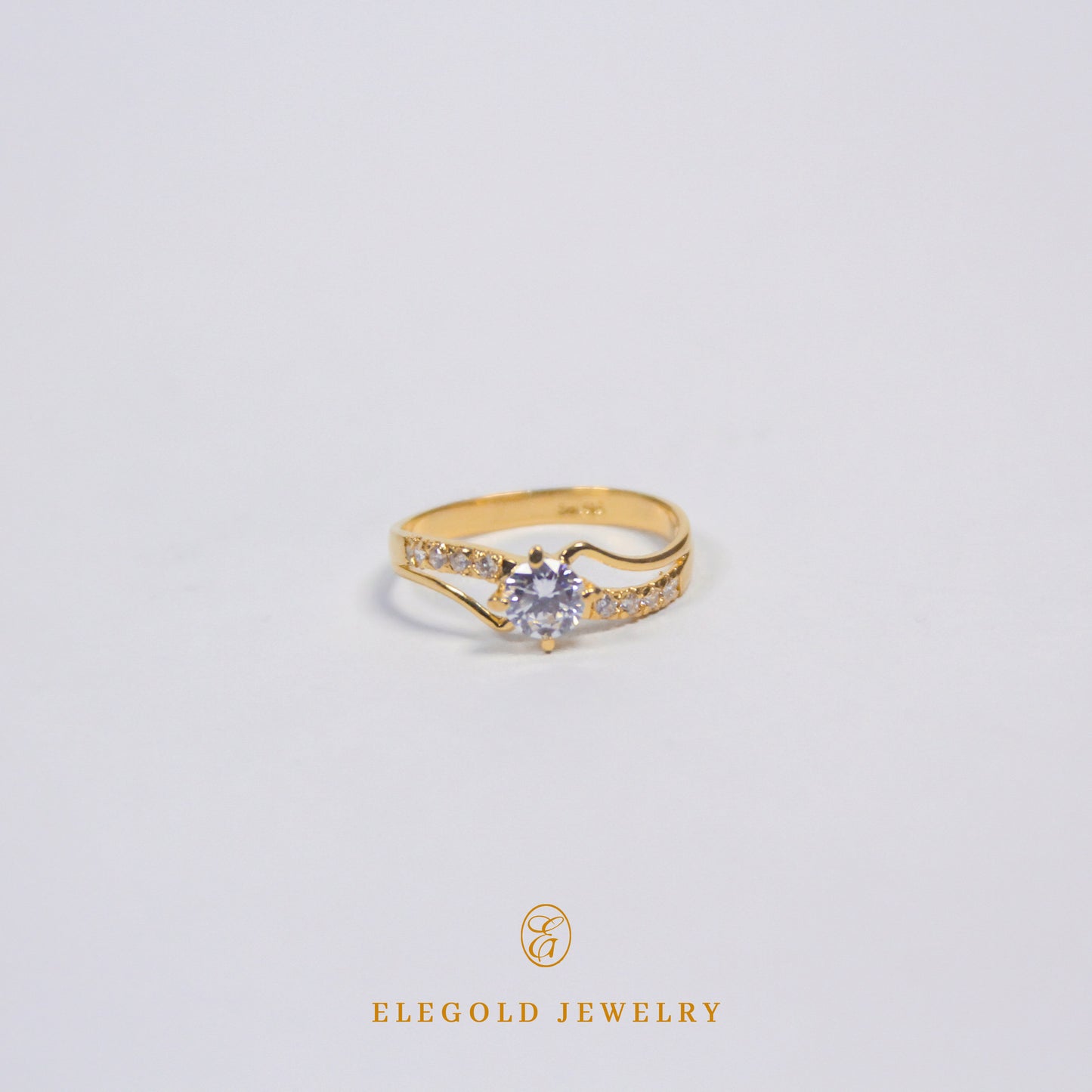 Elegold Split CZ Stone Ring