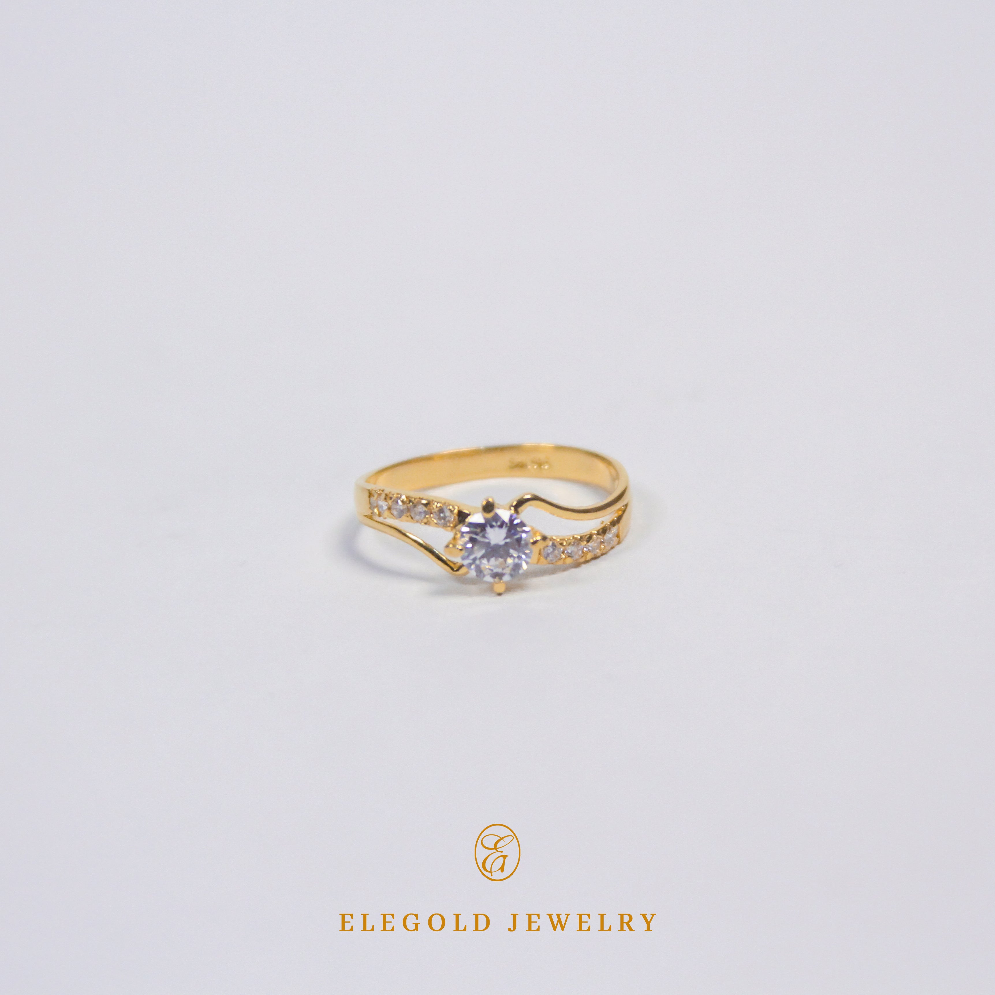 Elegold Split CZ Stone Ring
