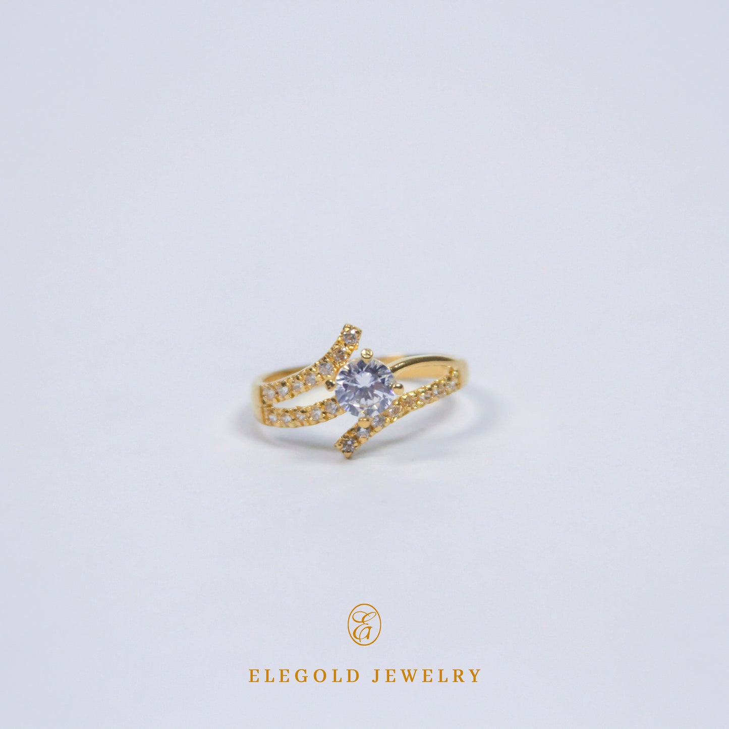 Elegold Fashion CZ Side Stone Gold Ring