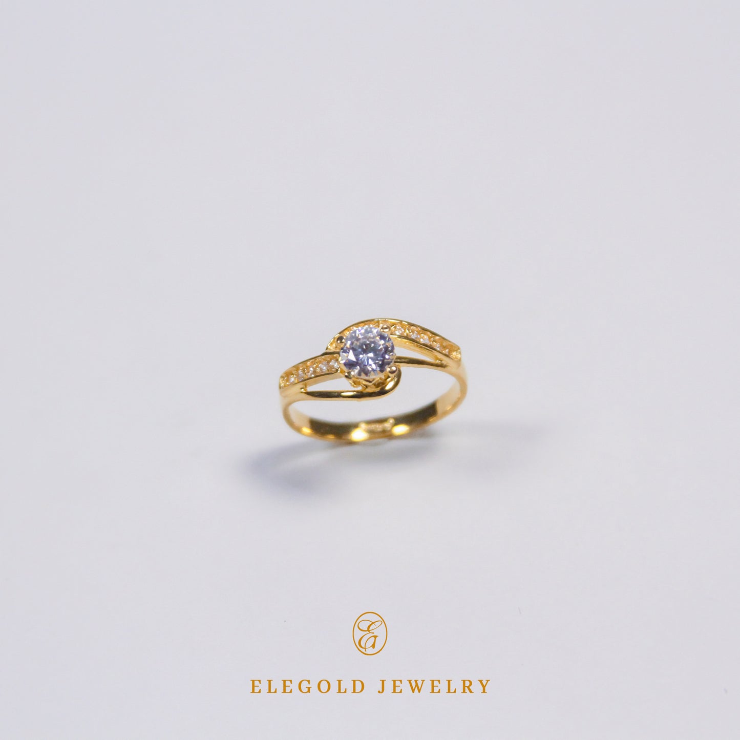 Elegold Fashion Square Cut CZ Stone Gold Ring