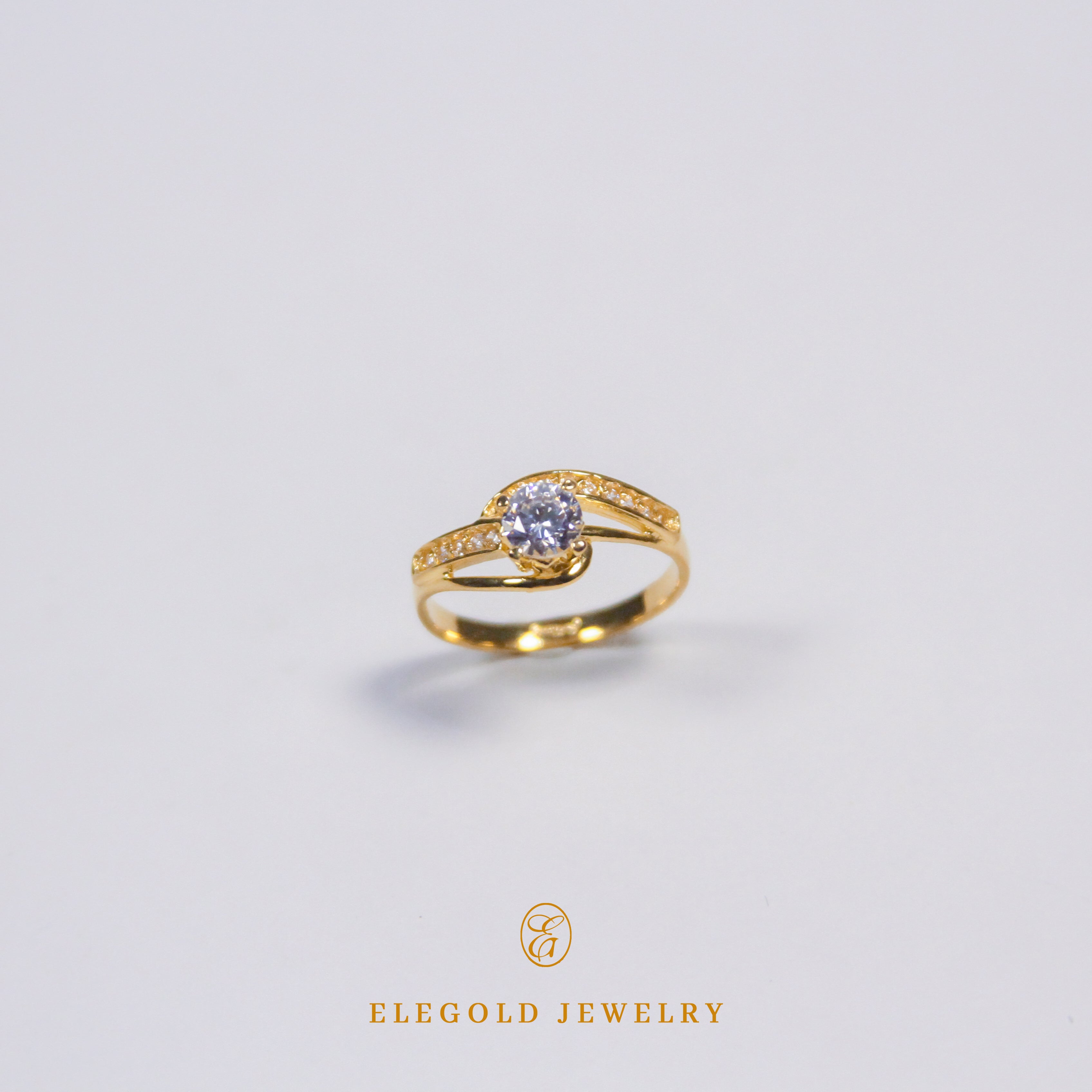 Elegold Fashion Square Cut CZ Stone Gold Ring