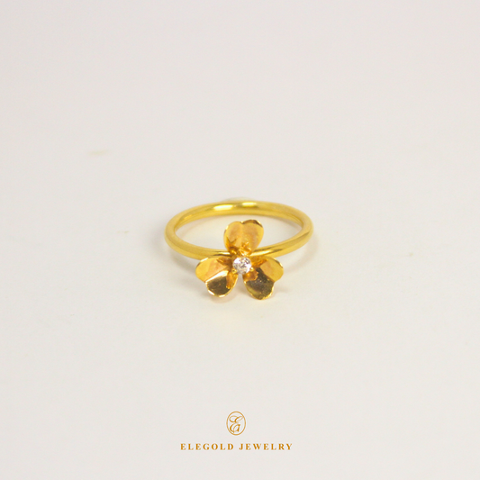 Flower Gold Ring + Stone