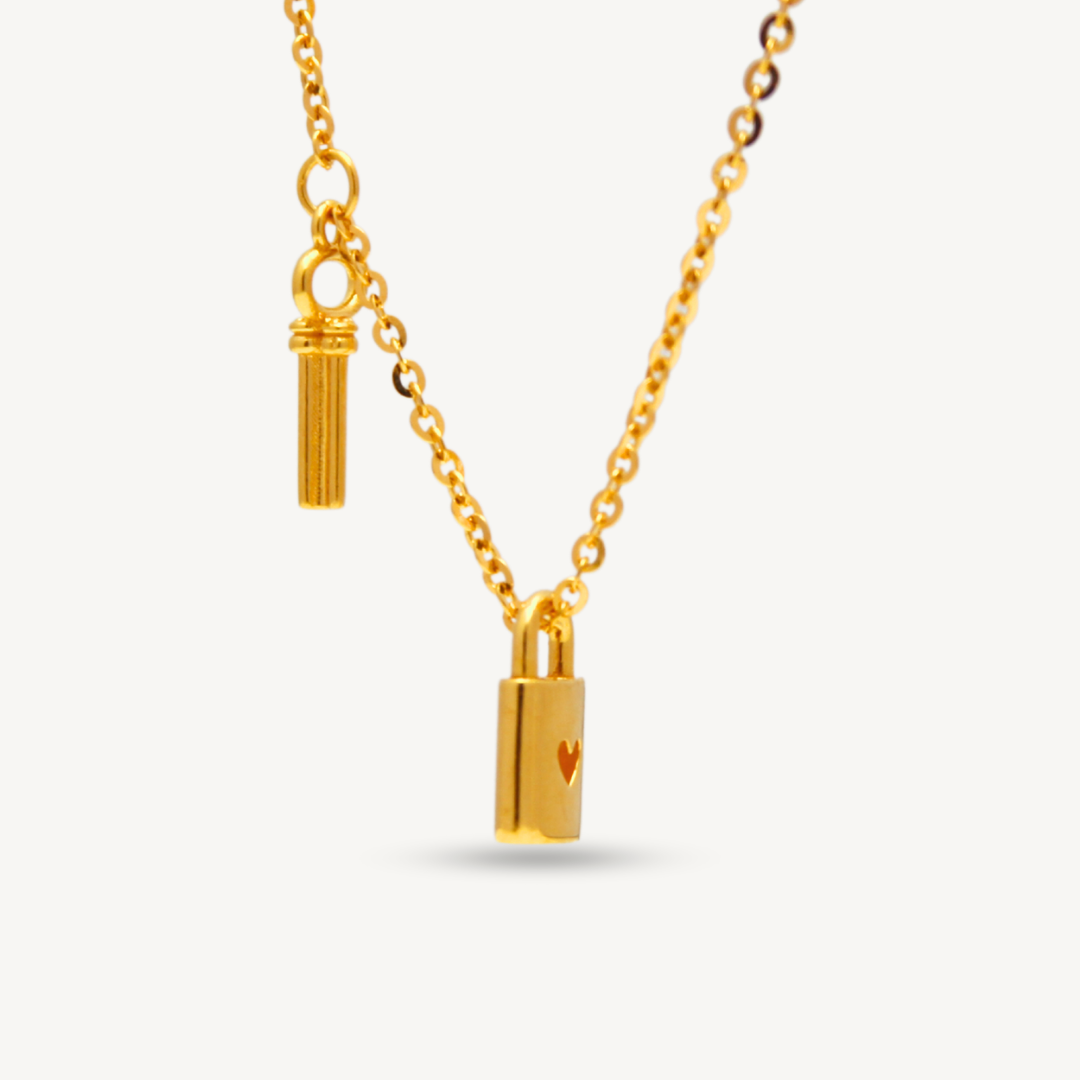 916G Key Lock Necklace Pendant Set Necklace Elegold - 20QPD