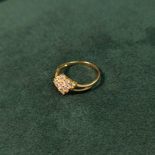 Elegold VIntage Style CZ Stone Gold Ring