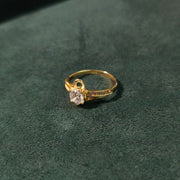 Elegold Fashion Side Stones Gold Ring - 20FUE