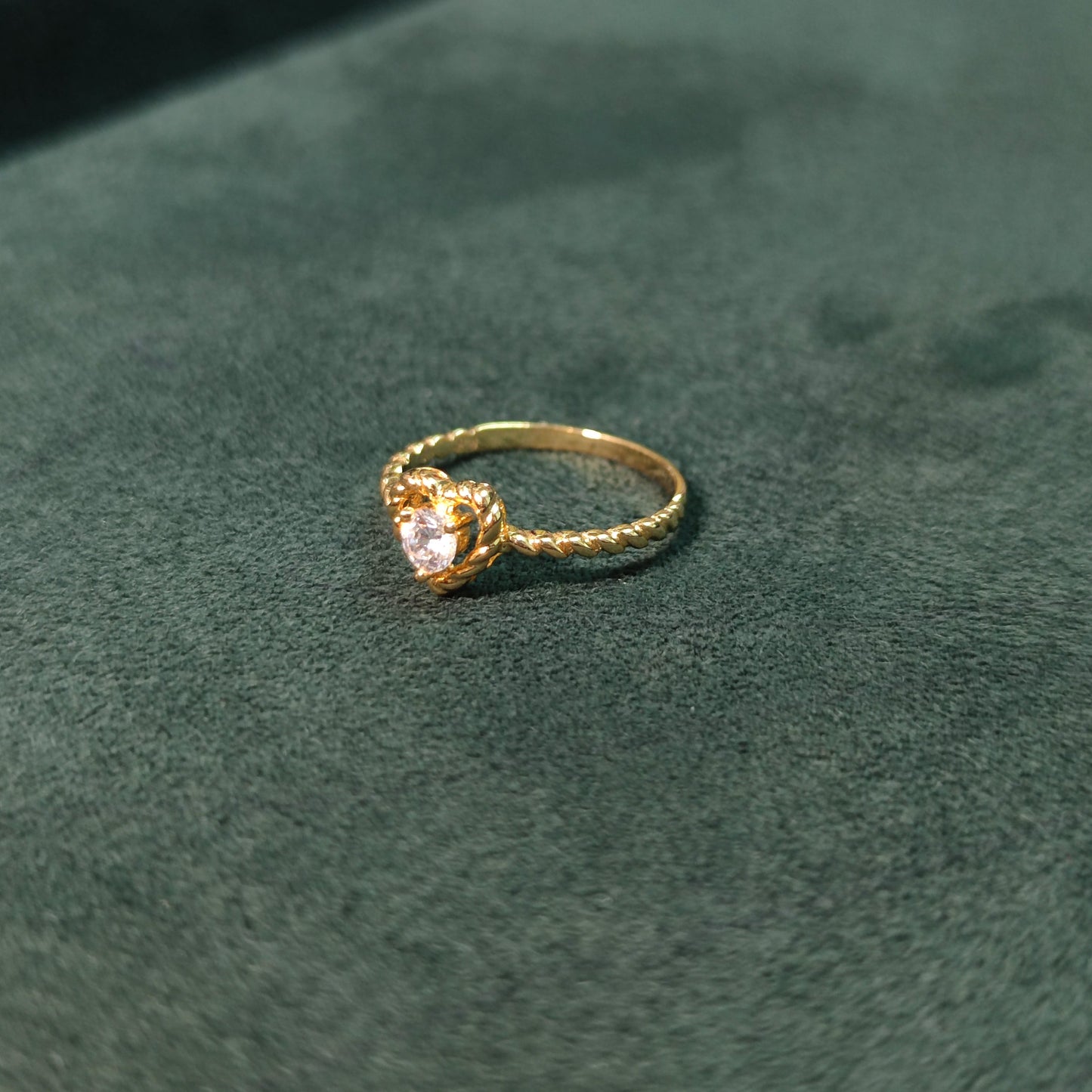 Elegold Heart Shape CZ Stone Twist Gold Ring